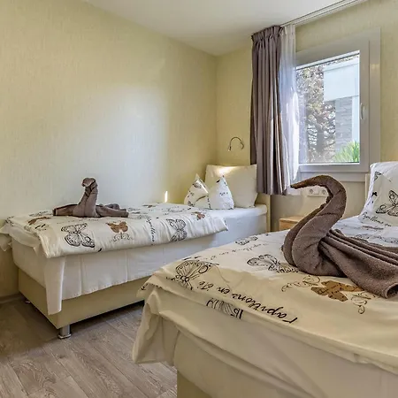 Mobile Luxury Premium-7 By Interhome Vikendica *