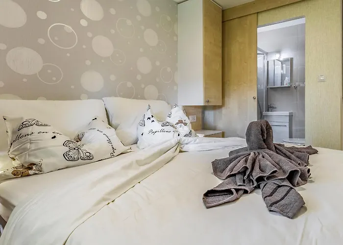 Mobile Luxury Premium-7 By Interhome Будинок відпочинку Пула