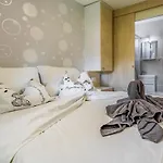 Mobile Luxury Premium-7 By Interhome Vikendica Pula