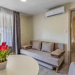 Mobile Luxury Premium-7 By Interhome * Pula