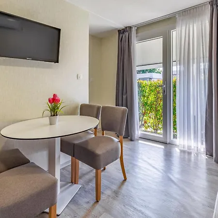 Mobile Luxury Premium-7 By Interhome بيت للعطل بولا